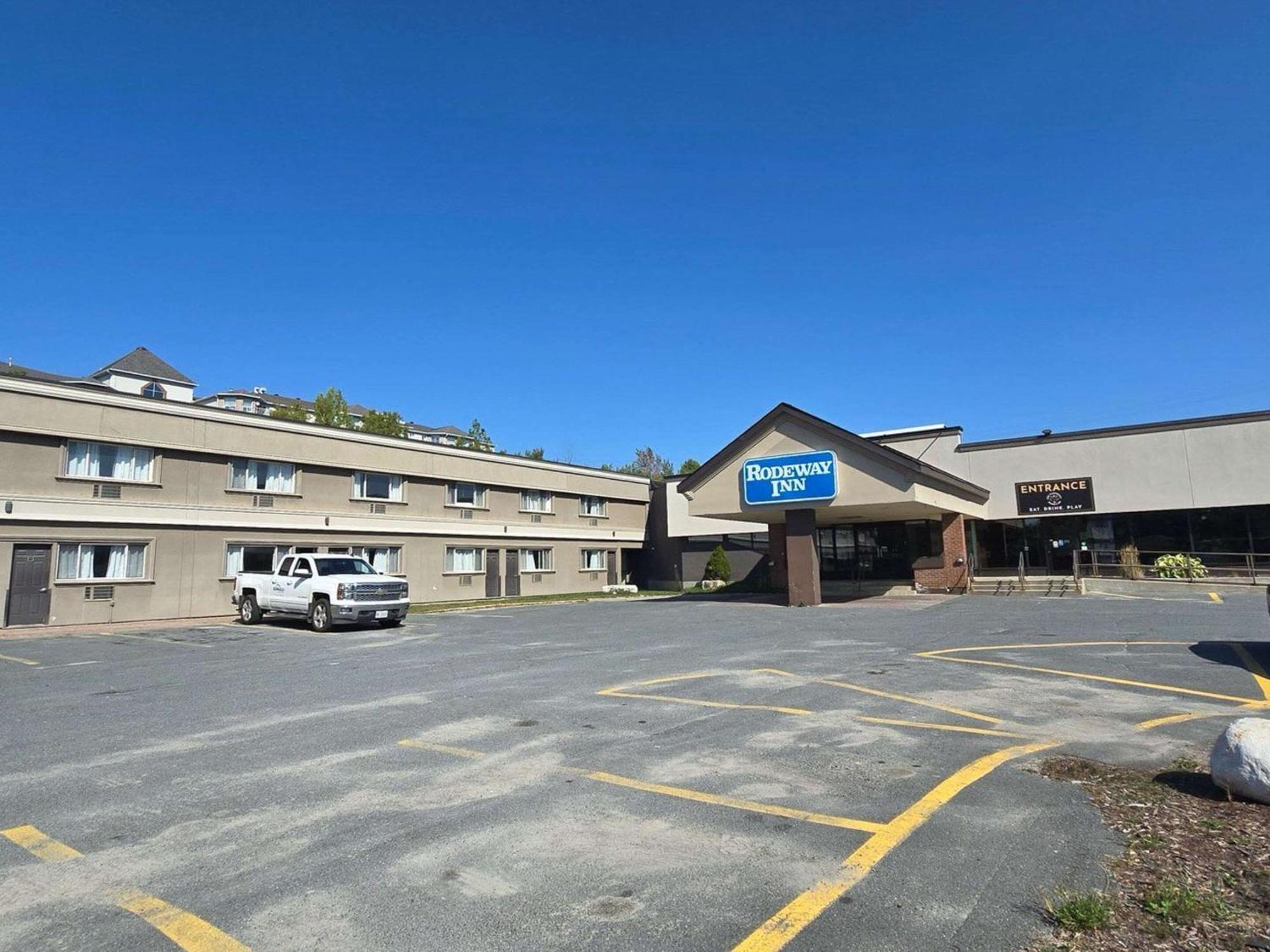 Rodeway Inn Sudbury Kültér fotó